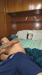 Andrewxxx9 webcam cam4 model stream image