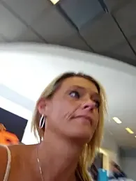 Dixiefaye_ webcam model stream image