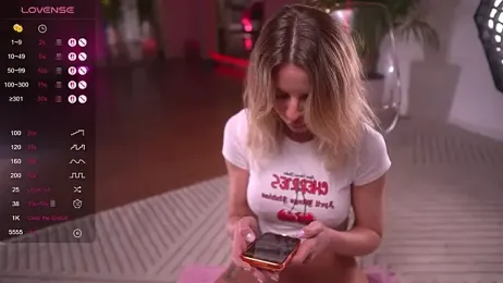 Eva-orion_ webcam model stream image