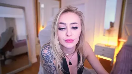 GraceCandy webcam model stream image