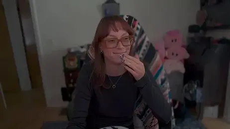 SpaceCowWhore webcam model stream image