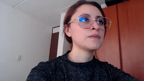 Juls_winter_ webcam model stream image