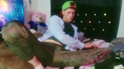 tyler_cat webcam model stream image