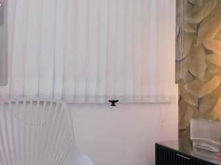 sofi-and-dante webcam model stream image