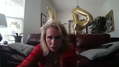 hotblondemilf1962 webcam model stream image