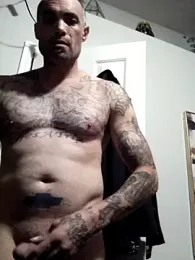 Fine10ne webcam model stream image