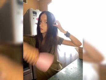 Mayaaaa00 webcam model stream image