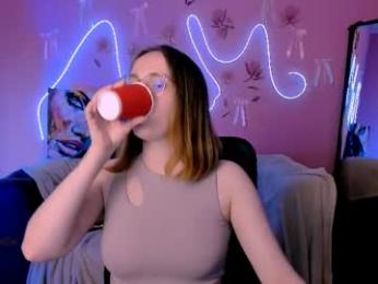 evalora_vei webcam model stream image