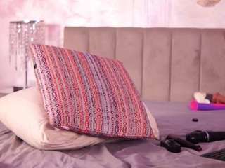 demisinn webcam model stream image