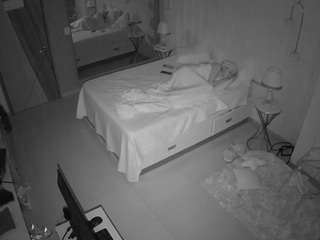 voyeurcam-casa-salsa-bedroom-2 webcam model stream image