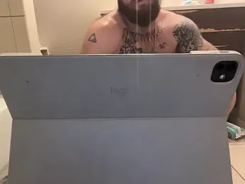 BearChubby300 webcam model stream image