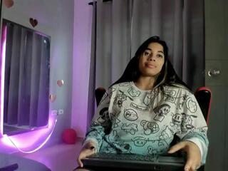 Reily Usui webcam model stream image