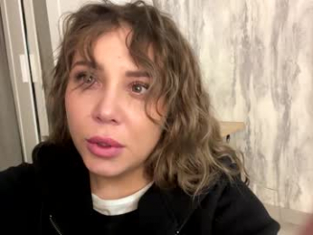 candymini webcam model stream image