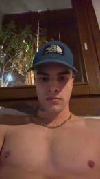 luchino220 webcam cam4 model stream image