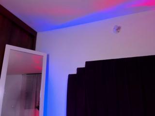 Anniie U webcam model stream image