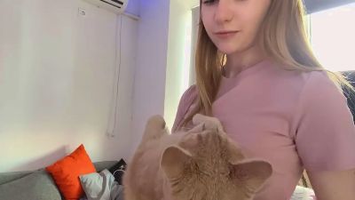 ReathaDavel webcam model stream image