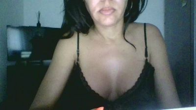 Saraaa96 webcam model stream image