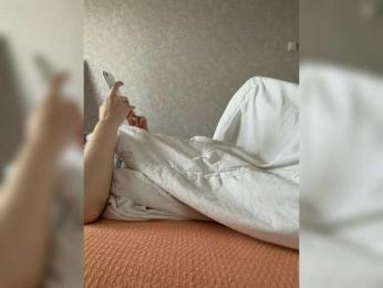 top_queen webcam bongacams model stream image