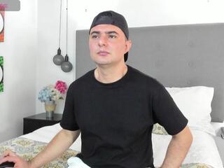 Adreth Muller webcam model stream image