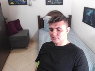 Adreth Muller webcam model stream image