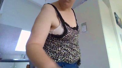 OiseauNoir88 webcam model stream image