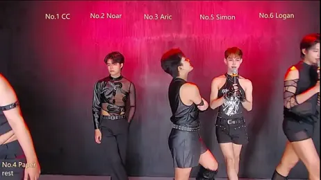 Queen-Vibe webcam model stream image