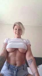 Raluca_Fr webcam cam4 model stream image