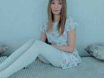 YourCaramel webcam model stream image