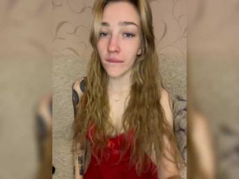 AlinnaAnnila webcam bongacams model stream image
