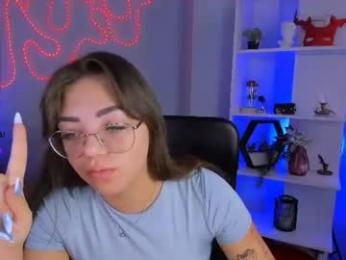 maya_dreamm webcam model stream image