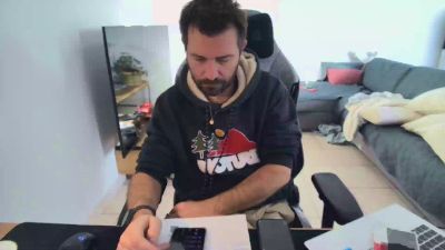 moi92160 webcam model stream image