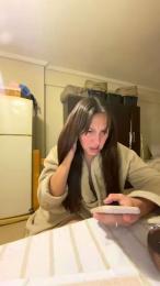 Queenyes webcam model stream image