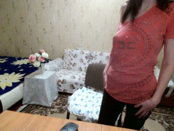 Oksana24rai webcam model stream image