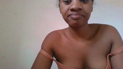 Elysa webcam model stream image