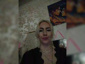 White00Pearl webcam bongacams model stream image