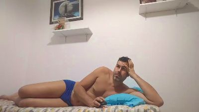 _BruceStrong_ webcam model stream image