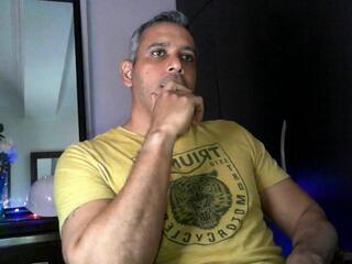 Matthew Fire webcam model stream image