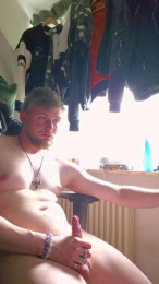 Dickfromspace69 webcam model stream image