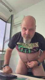german_9inch webcam model stream image