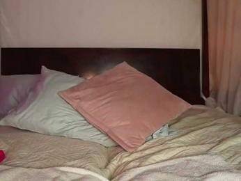 katyerave webcam model stream image