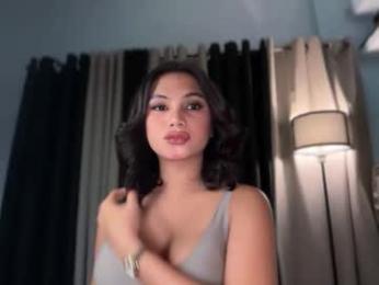 sweet_scarllet12 webcam model stream image
