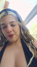 LizzieBlack webcam model stream image