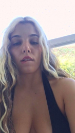 LizzieBlack webcam model stream image