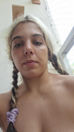 LizzieBlack webcam model stream image