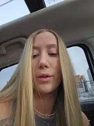 SvetLive webcam model stream image