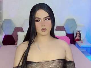 miss-adriana webcam camsoda model stream image