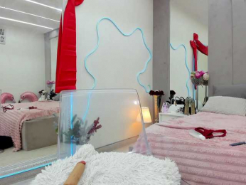 YannaMiana webcam model stream image