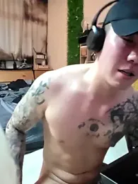 hankliu webcam stripchat model stream image