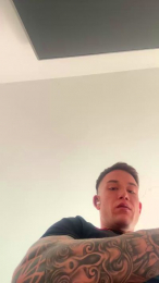 Cristiangonzaa webcam cam4 model stream image