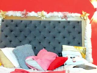 Yaya Hilton webcam model stream image